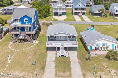 A home in Oak Island