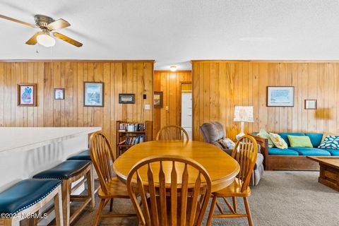 A home in Oak Island