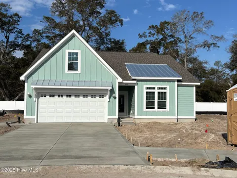 MLS: 100479581