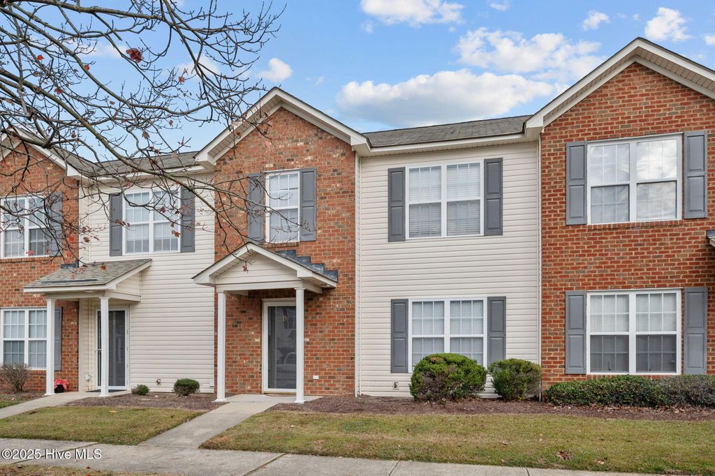 Photo of 4105 Dudleys Grant Drive #D, Winterville, NC 28590 (MLS # 100544287)