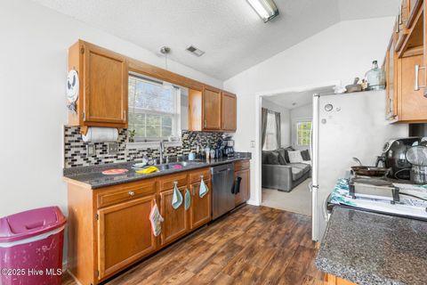 Tiny photo for 3001 E Windgate Court, Jacksonville, NC 28546 (MLS # 100538302)