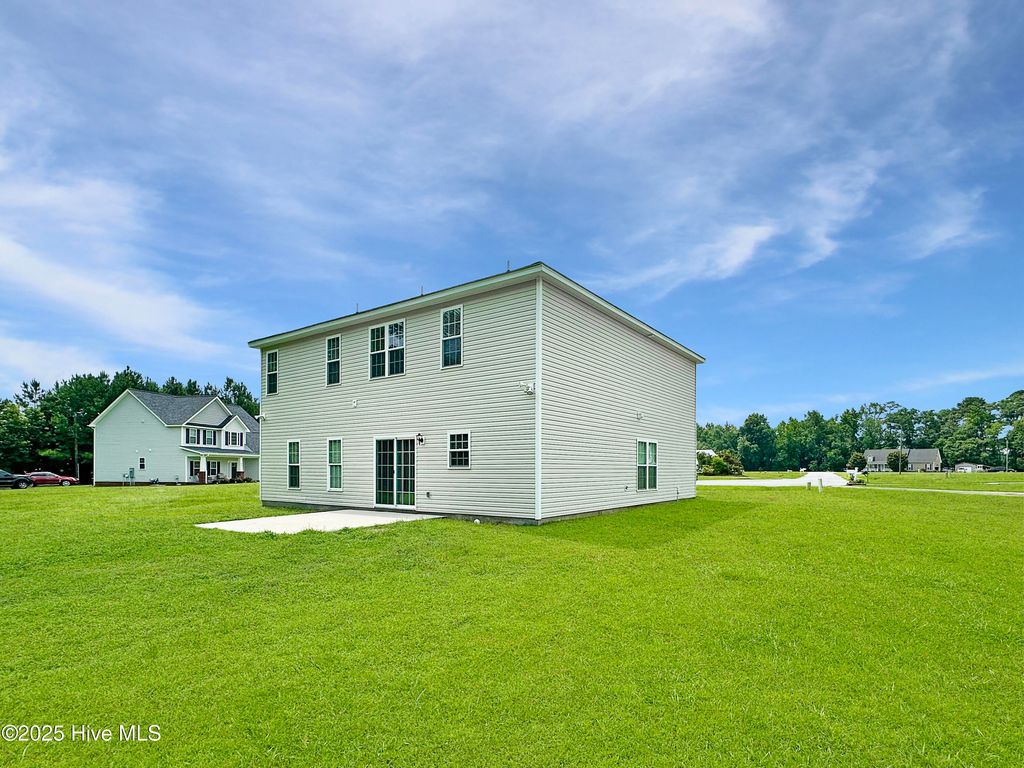 Photo of 802 Bayhill Court, Greenville, NC 27858 (MLS # 100514020)