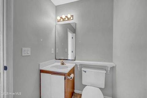 Tiny photo for 1713 S 41st Street #Apt A, Wilmington, NC 28403 (MLS # 100537470)