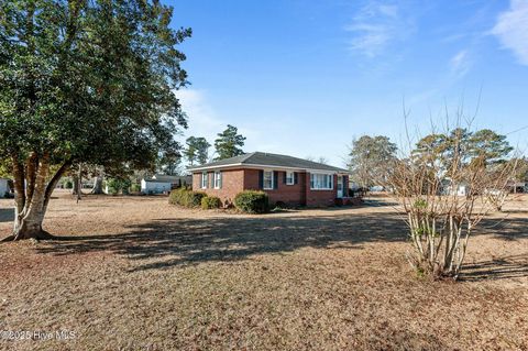 A home in Pollocksville