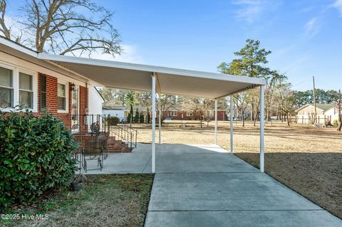 A home in Pollocksville