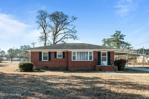 A home in Pollocksville