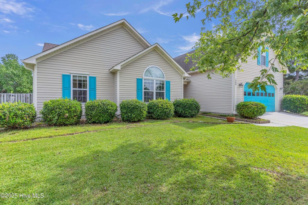 Photo of 1409 Weimaraner Court, Wilmington, NC 28411 (MLS # 100530326)