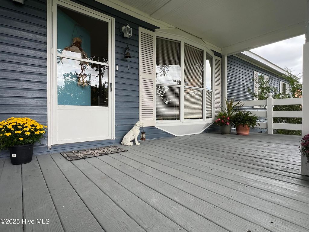 Photo of 121 Bryan Road, Knotts Island, NC 27950 (MLS # 100534501)