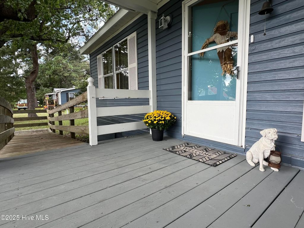 Photo of 121 Bryan Road, Knotts Island, NC 27950 (MLS # 100534501)