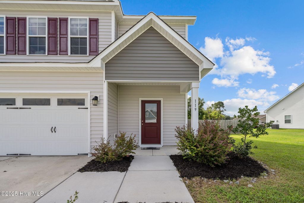 Photo of 119 Pembury Way, Richlands, NC 28574 (MLS # 100524160)