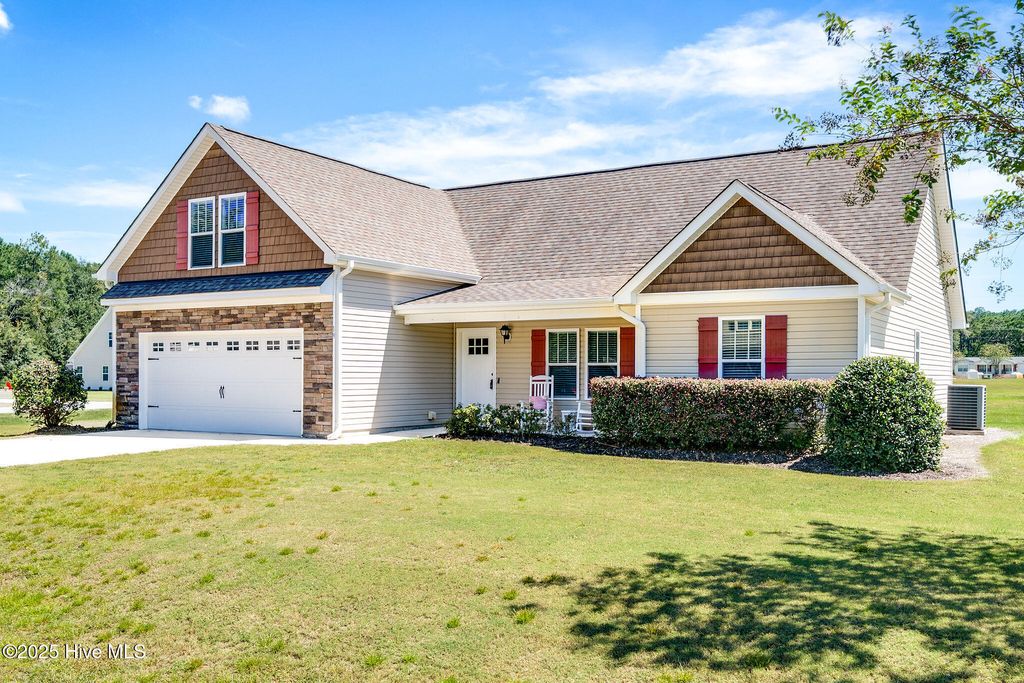 Photo of 19 Darel Street, Rocky Point, NC 28457 (MLS # 100506008)