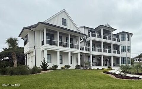 106 Bay Street Pine Knoll Shores NC 28512