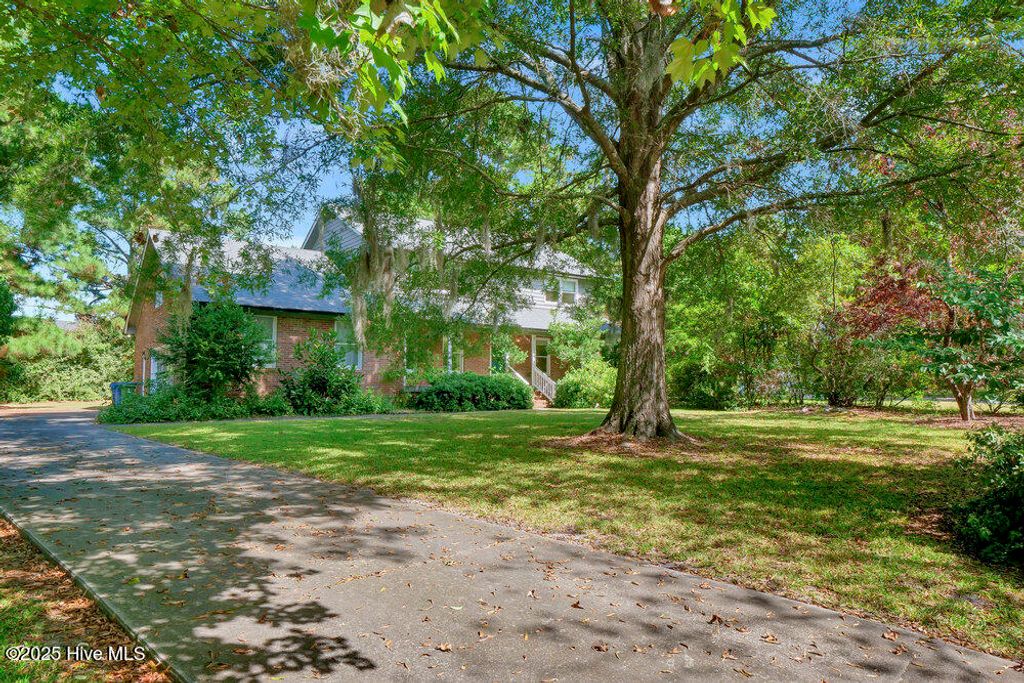 Photo of 3919 Appleton Way, Wilmington, NC 28412 (MLS # 100532857)