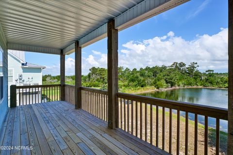 A home in Sneads Ferry