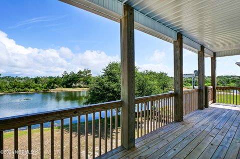 A home in Sneads Ferry