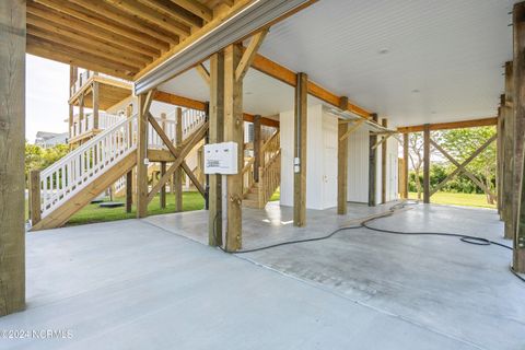 A home in North Topsail Beach