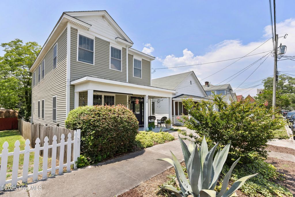 Photo of 720 S 6th Street, Wilmington, NC 28401 (MLS # 100516838)