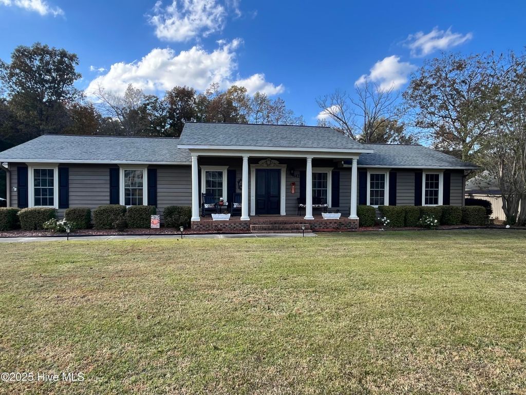 Photo of 842 Love Mill Road, Whiteville, NC 28472 (MLS # 100540305)