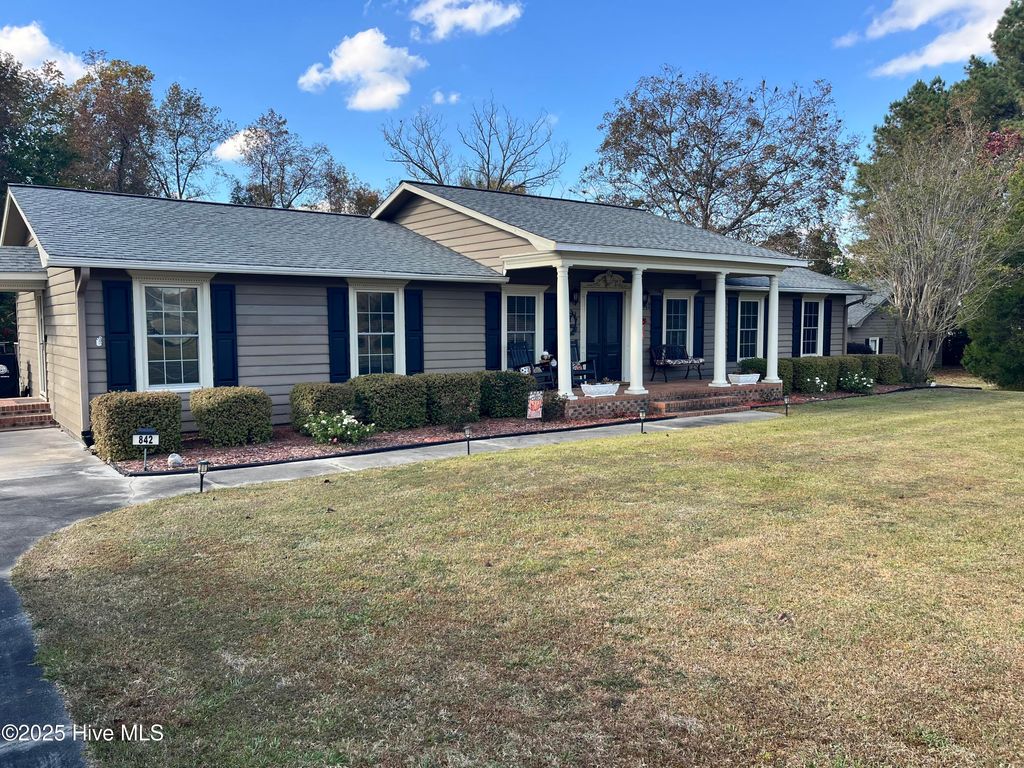 Photo of 842 Love Mill Road, Whiteville, NC 28472 (MLS # 100540305)