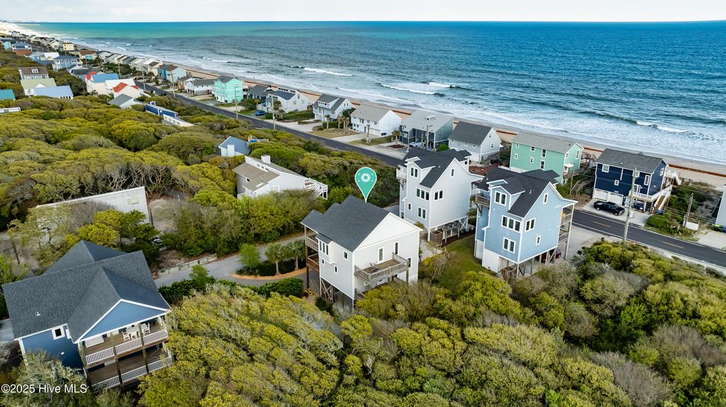 Photo of 105 White Hills Lane, Surf City, NC 28445 (MLS # 100499971)