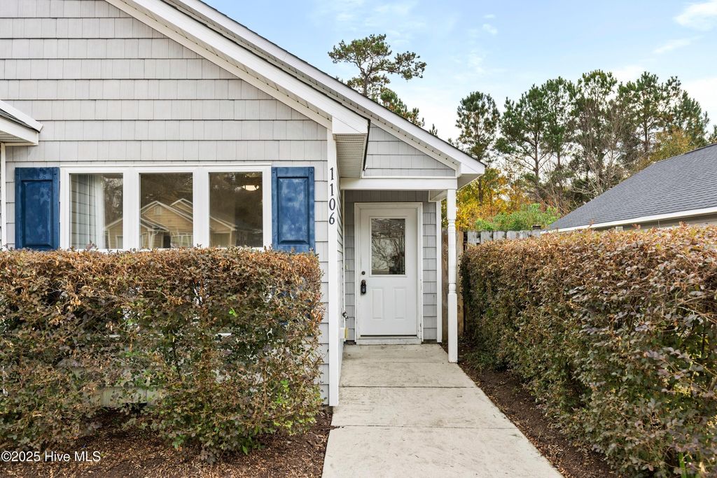 Photo of 1106 Loman Lane, Wilmington, NC 28412 (MLS # 100539007)