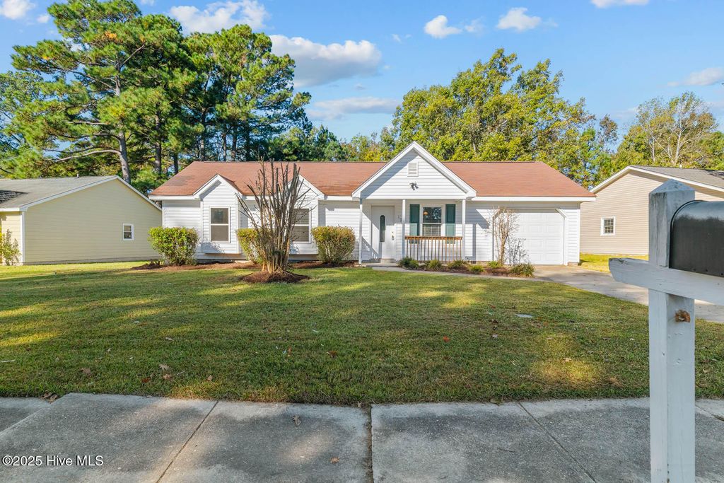 Photo of 126 Broadleaf Drive, Jacksonville, NC 28546 (MLS # 100540593)