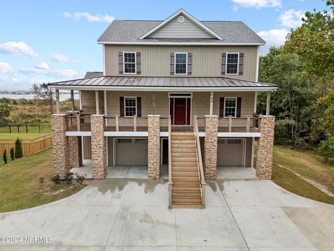 A home in Sneads Ferry