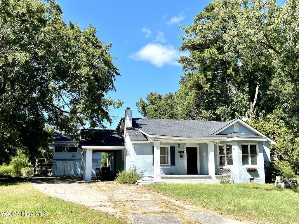 Photo of 306 Sherwood Road, Jacksonville, NC 28540 (MLS # 100532130)