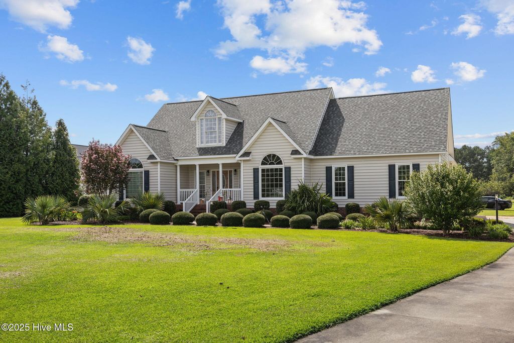 Photo of 3416 Charter Oaks Drive, Farmville, NC 27828 (MLS # 100525675)