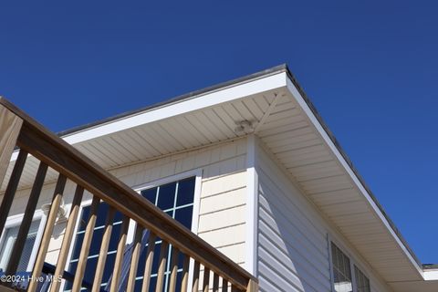 A home in Oak Island