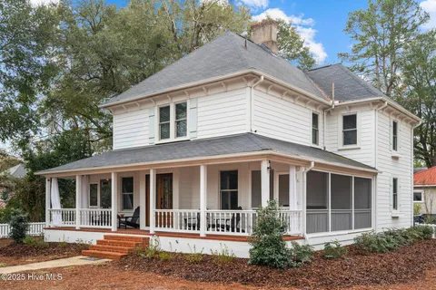 280 W Connecticut Avenue, Southern Pines, NC 28387 - #: 100481815