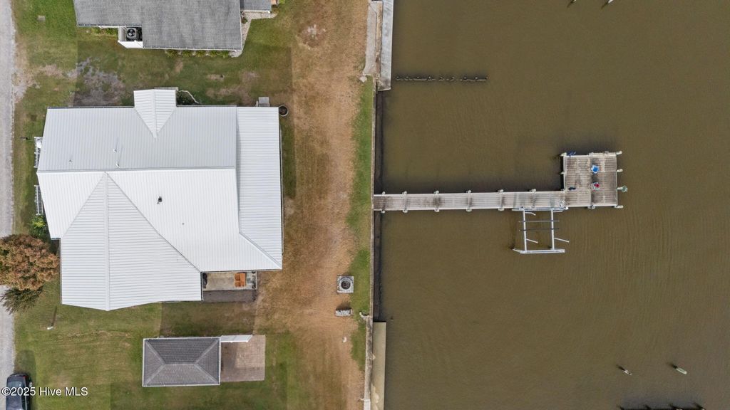 Photo of 463 Pungo Shores Drive, Belhaven, NC 27810 (MLS # 100535442)