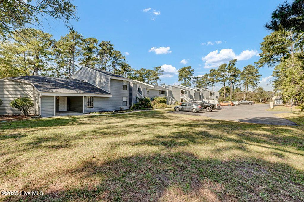 Photo of 702 Azalea Drive #481, Hampstead, NC 28443 (MLS # 100528394)