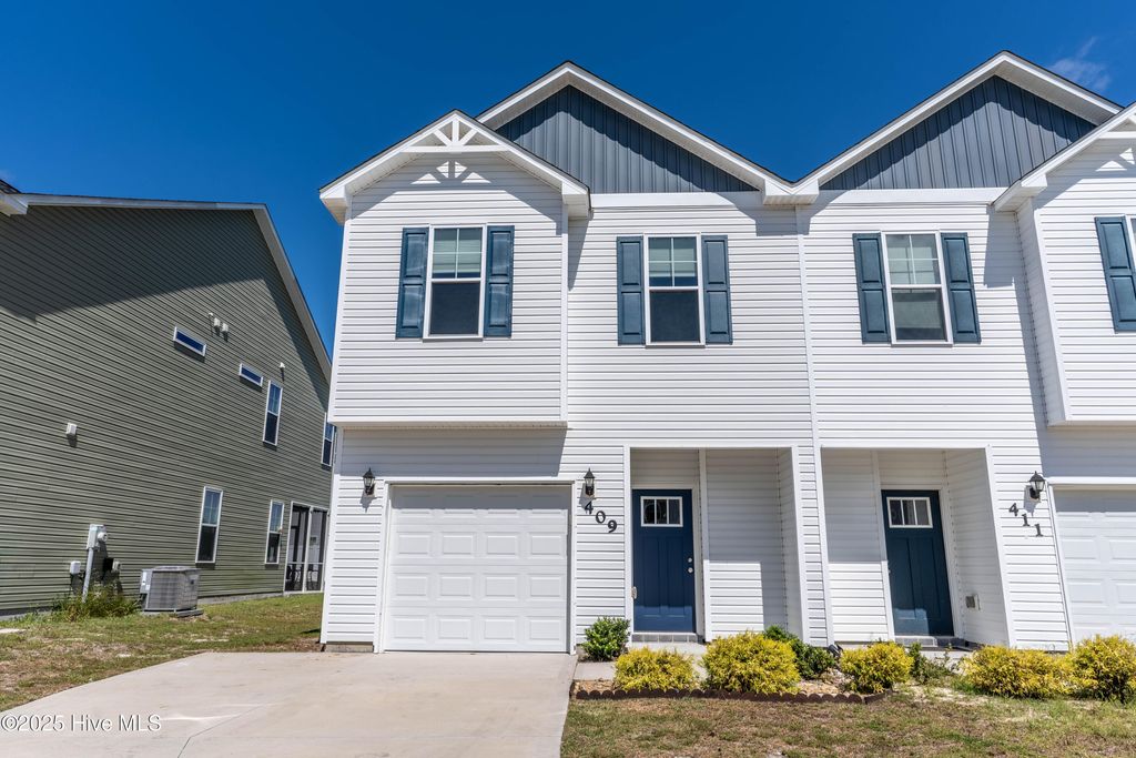 Photo of 409 Vandemere Court, Holly Ridge, NC 28445 (MLS # 100532618)