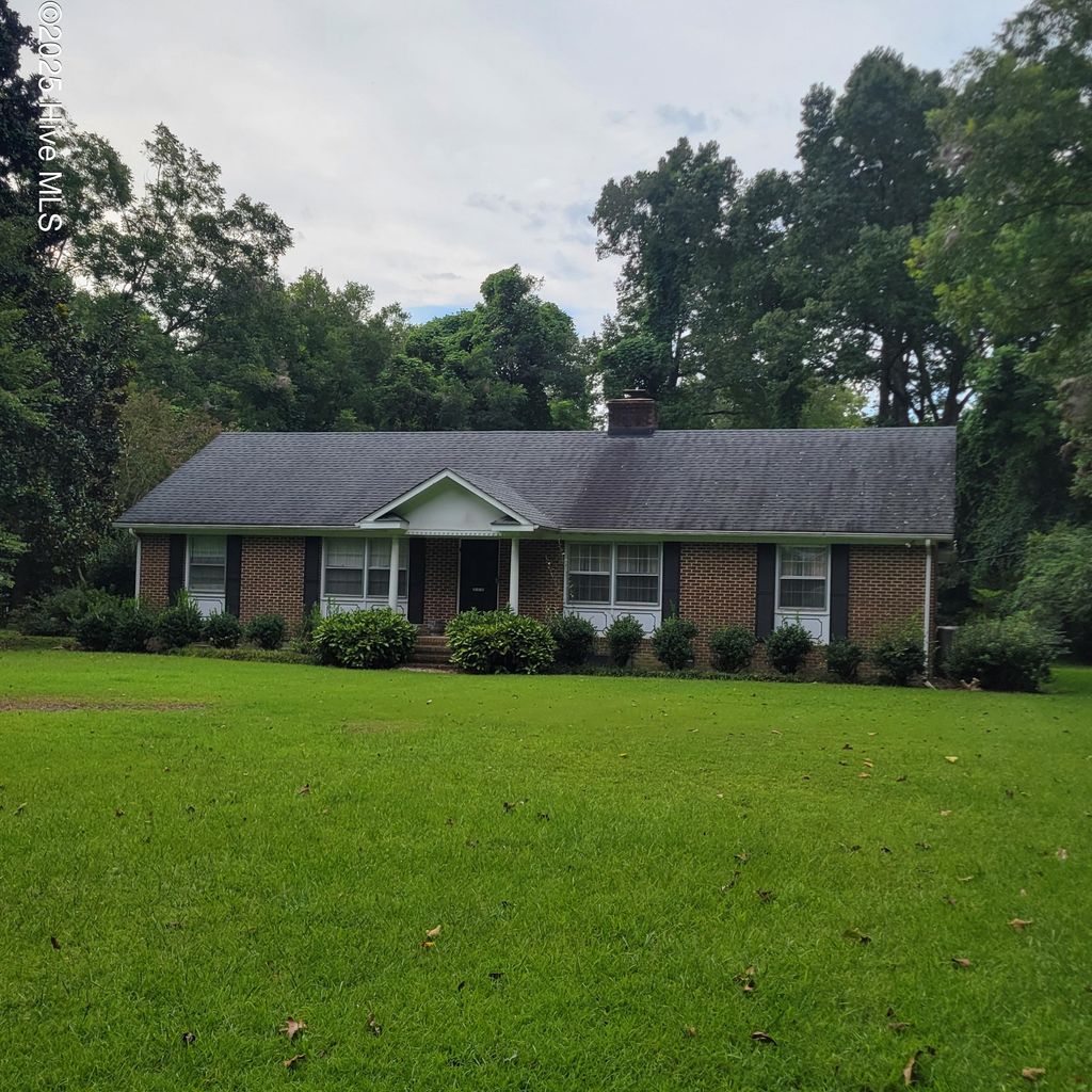 Photo of 200 E Main Street, Atkinson, NC 28421 (MLS # 100530463)