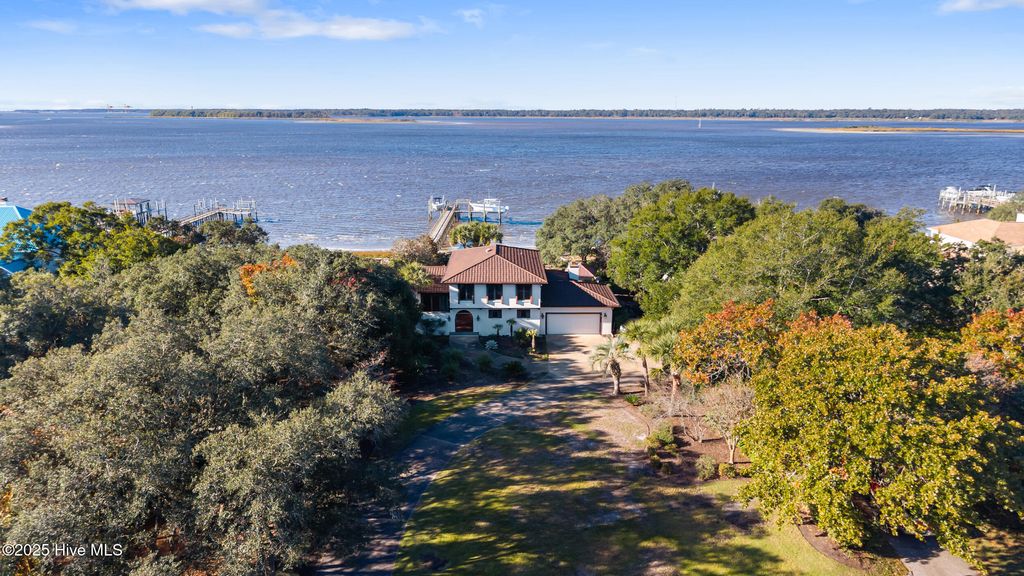 Photo of 8912 Shipwatch Drive, Wilmington, NC 28412 (MLS # 100541018)