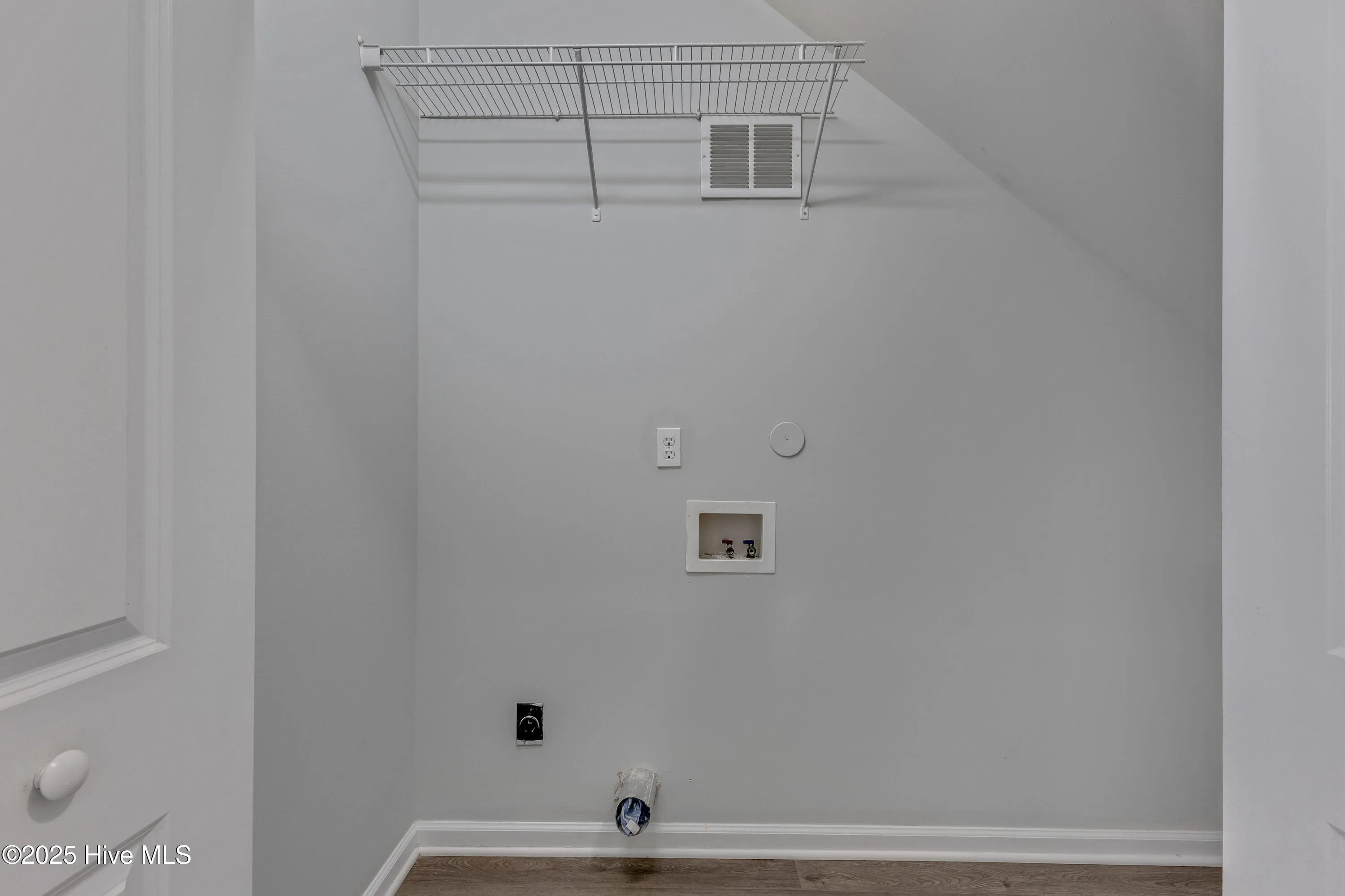 Wilmington, North Carolina 28405, United States, 3 Bedrooms Bedrooms, ,2 BathroomsBathrooms,Residential,Active,154834