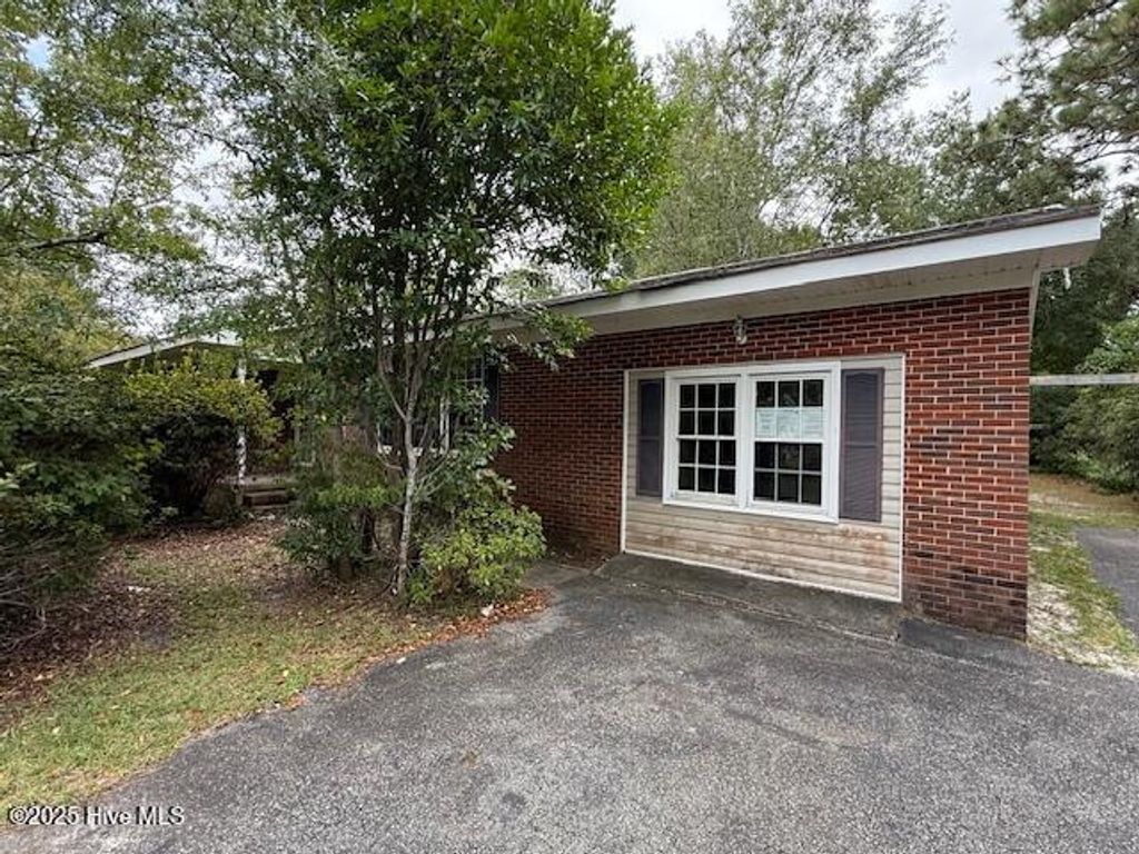 Photo of 313 Mohican Trail, Wilmington, NC 28409 (MLS # 100529854)