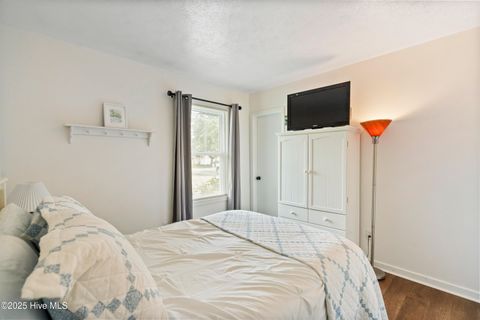 Tiny photo for 100 Avon Drive, Hubert, NC 28539 (MLS # 100535877)