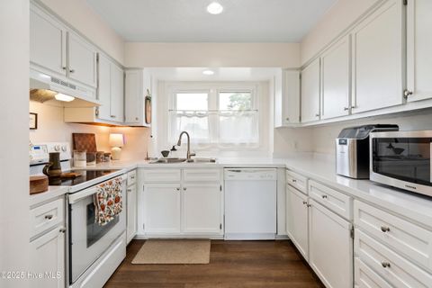 Tiny photo for 100 Avon Drive, Hubert, NC 28539 (MLS # 100535877)