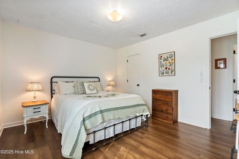 Tiny photo for 100 Avon Drive, Hubert, NC 28539 (MLS # 100535877)