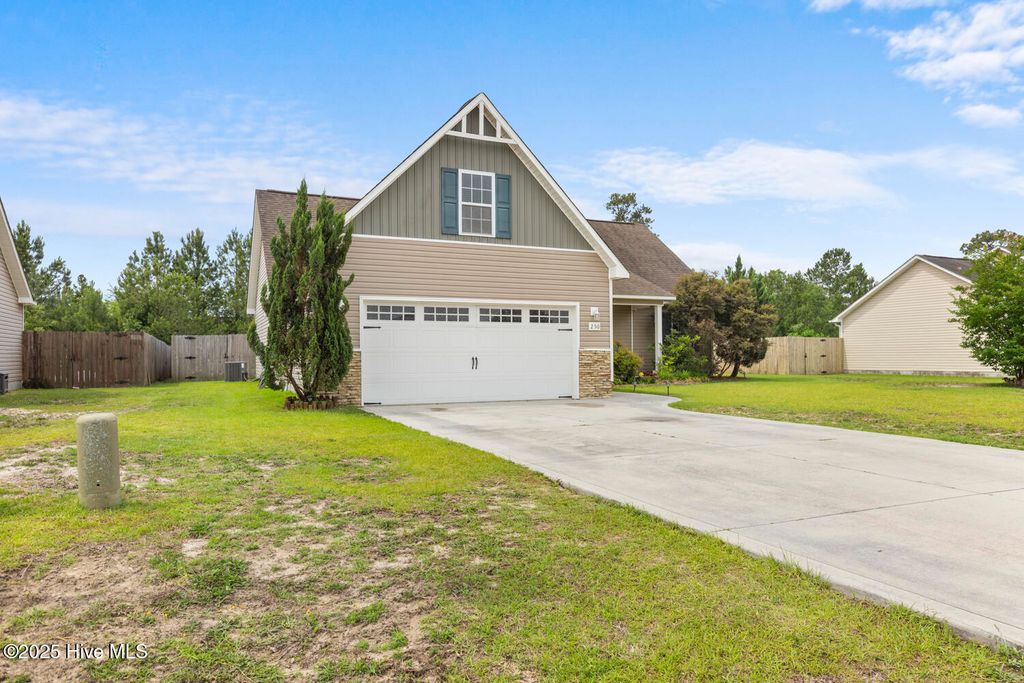 Photo of 250 Rowland Drive, Richlands, NC 28574 (MLS # 100530286)