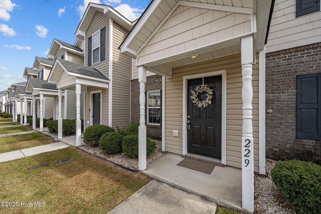 Photo of 229 Glen Cannon Drive, Jacksonville, NC 28546 (MLS # 100540214)