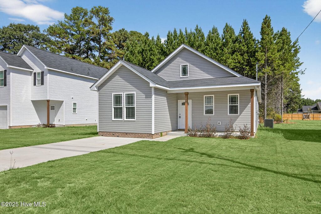 Photo of 1009 Sunnybrook Road S, Wilson, NC 27893 (MLS # 100532831)