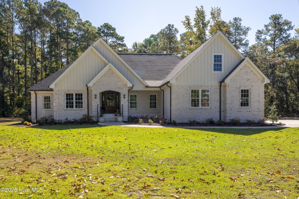 Photo of 310 Fox Lake Drive, Clinton, NC 28328 (MLS # 100533218)
