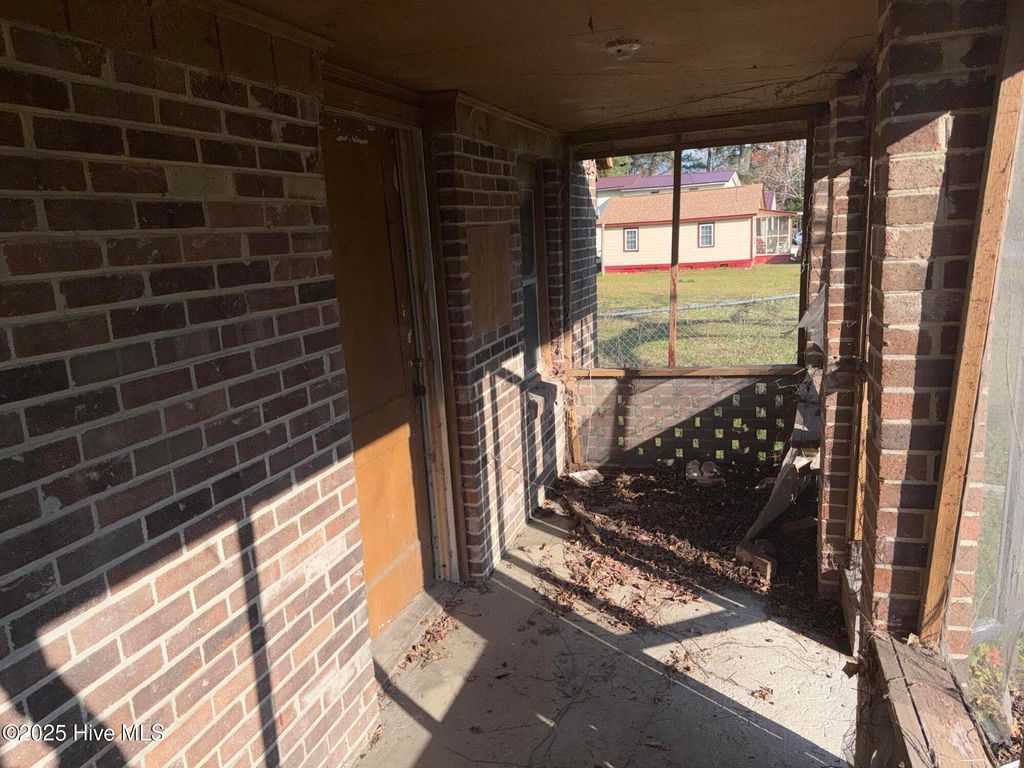 Photo of 413 Brinkley Avenue, Plymouth, NC 27962 (MLS # 100543923)