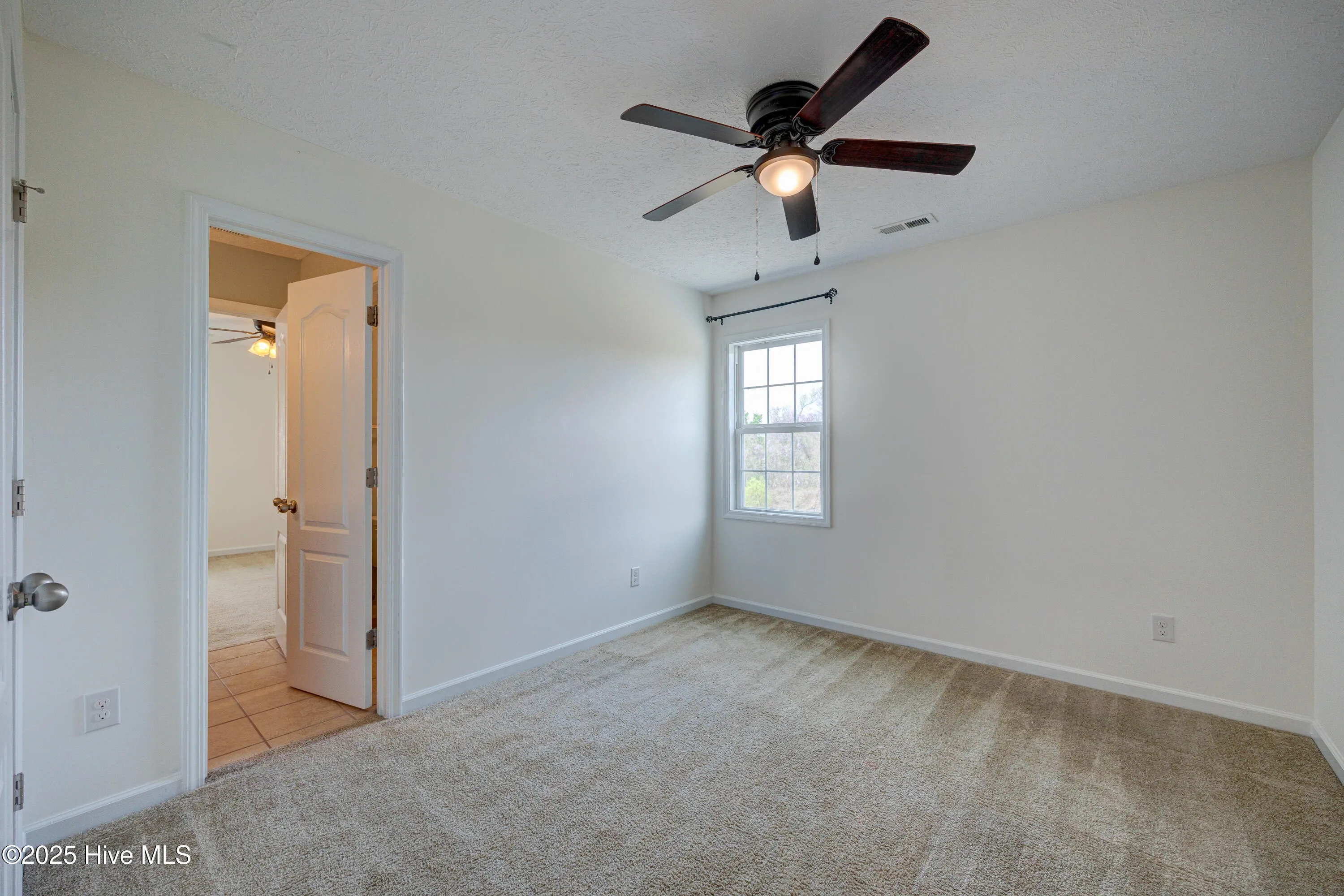 New Bern, North Carolina 28562, United States, 5 Bedrooms Bedrooms, ,4 BathroomsBathrooms,Residential,Pending,101462