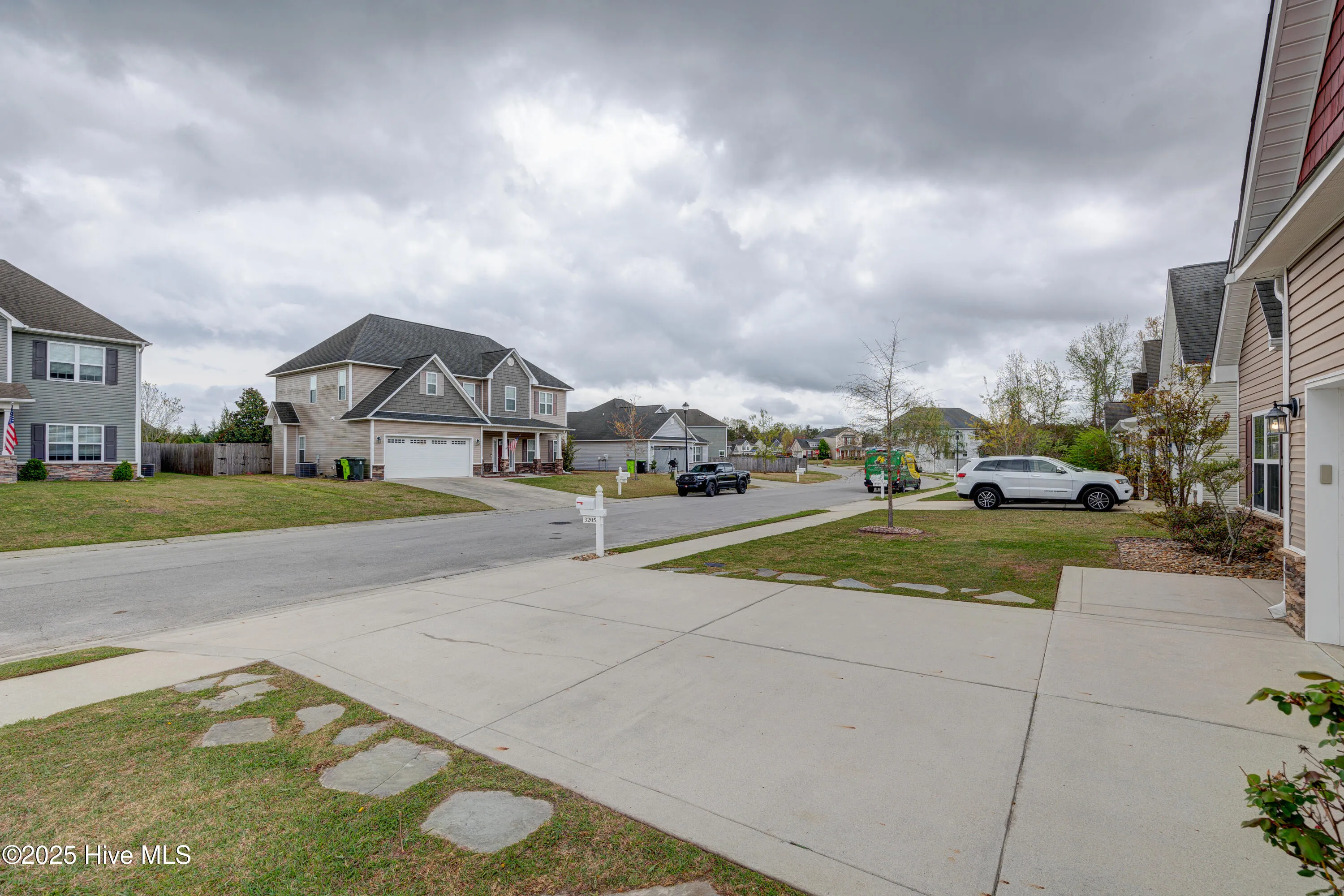 New Bern, North Carolina 28562, United States, 5 Bedrooms Bedrooms, ,4 BathroomsBathrooms,Residential,Pending,101462