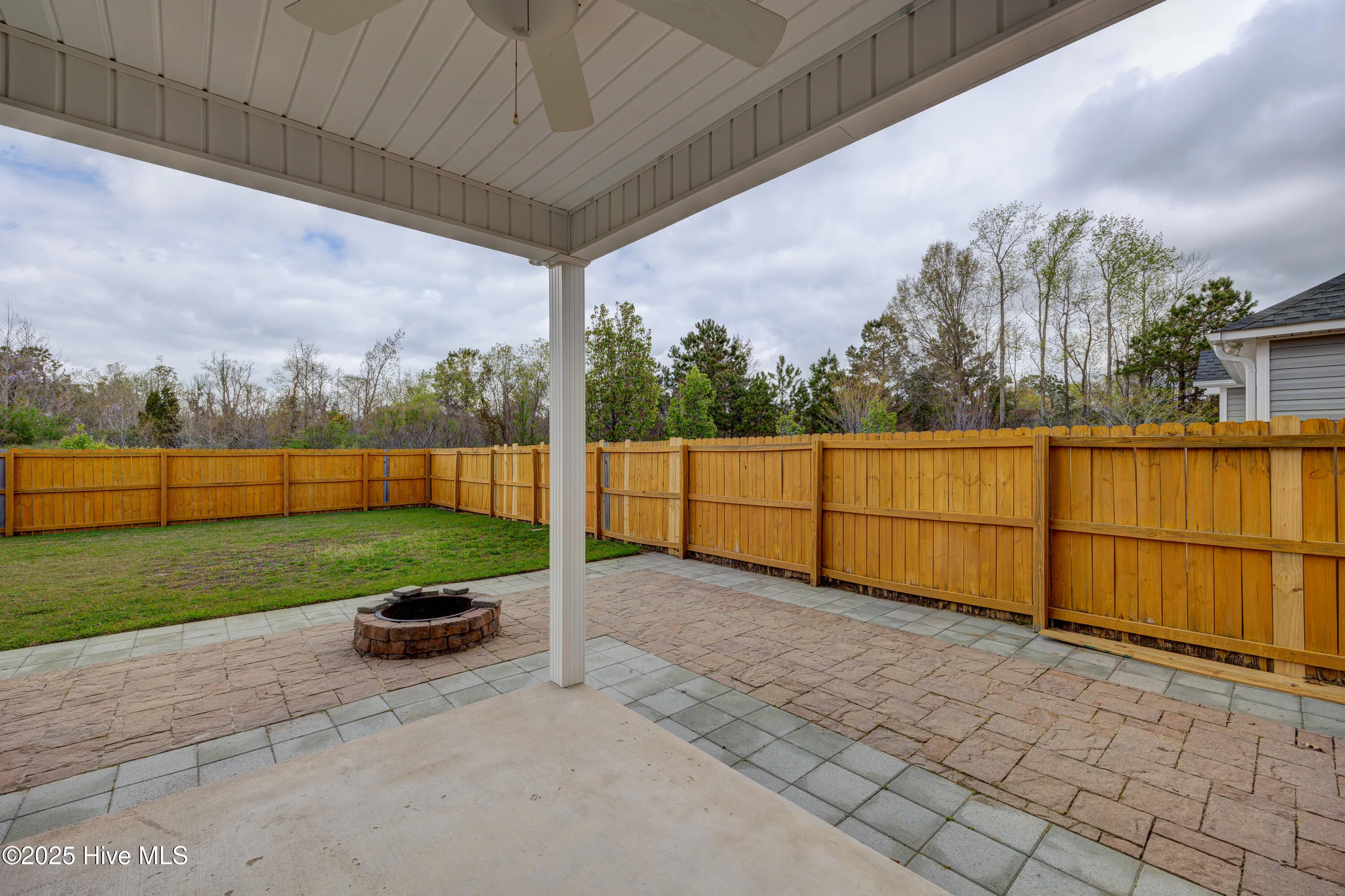 New Bern, North Carolina 28562, United States, 5 Bedrooms Bedrooms, ,4 BathroomsBathrooms,Residential,Pending,101462