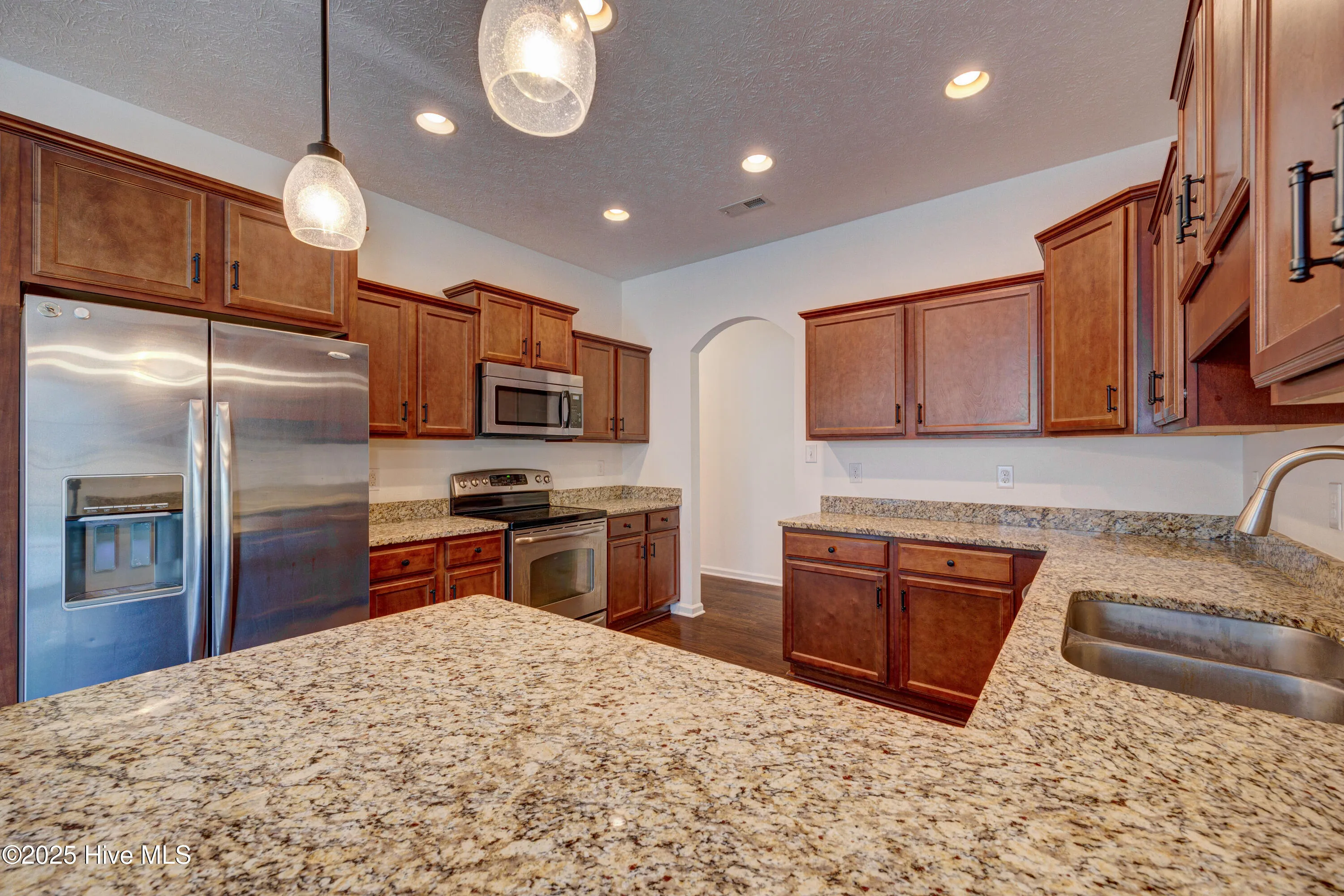 New Bern, North Carolina 28562, United States, 5 Bedrooms Bedrooms, ,4 BathroomsBathrooms,Residential,Pending,101462